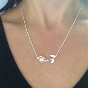 Calla Lili Cultured Pearl & white zircon necklace